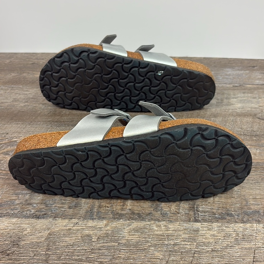 Birkenstock MAYARI  Silver Cross-Strap Sandals 41 (US 10-10.5) - Picture 7 of 9